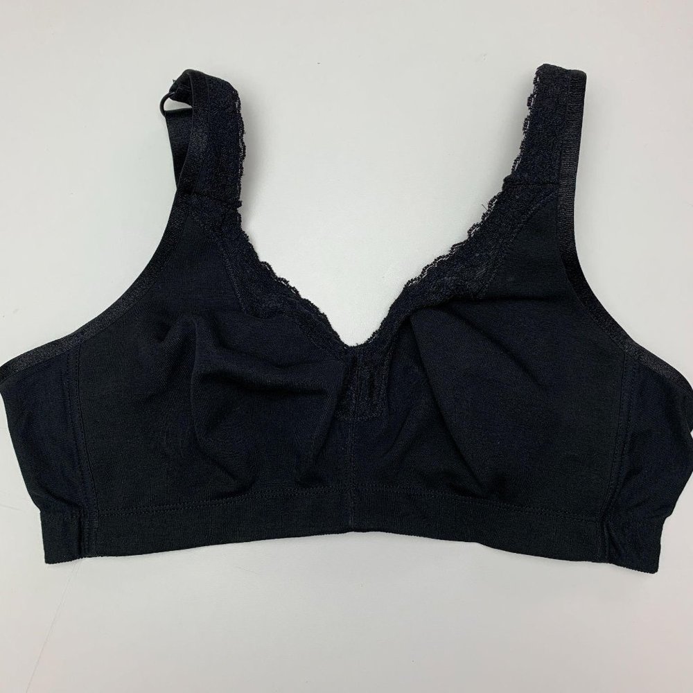 Serenada Bra 40C Wire Free Soft Cups Adjustable